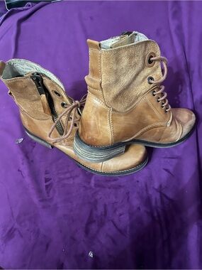Tara M Loris Combat Boots Tie and Zipper Zip Up